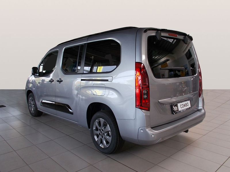 Opel Combo (2026) Elegance Plus L2H1 1.5 CDTI (9 - fotka 3 z 9