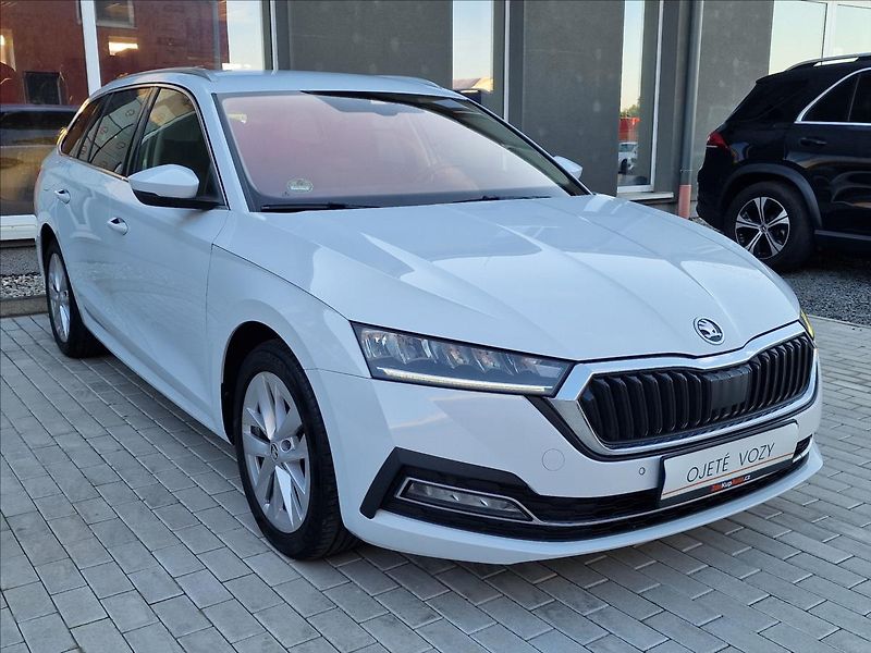 Škoda Octavia 2.0 TDI Style Tažné,ČR,1.Maj. - fotka 3 z 50