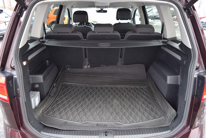 Volkswagen Touran (2018) 1.4TSI 110kw COMFORTLINE SOUND - fotka 10 z 50