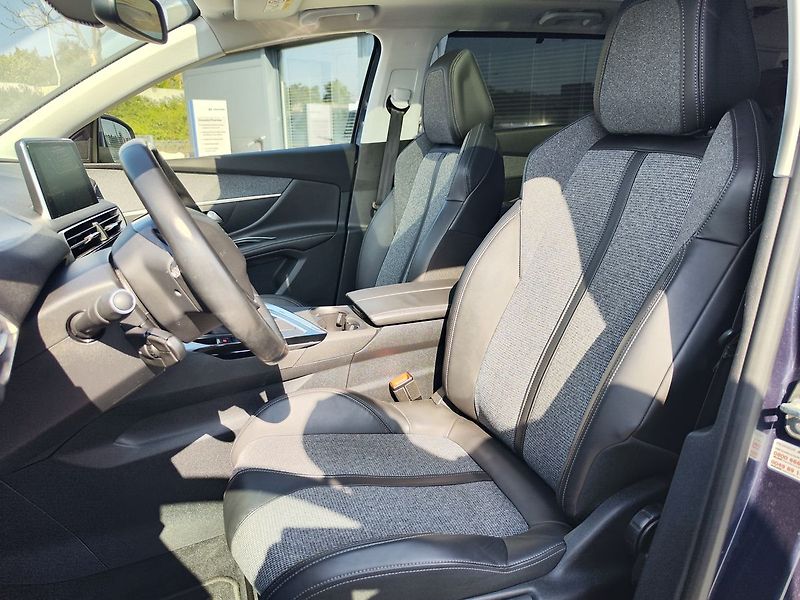 Peugeot 5008 1.5 HDI/96kW Allure - fotka 19 z 36