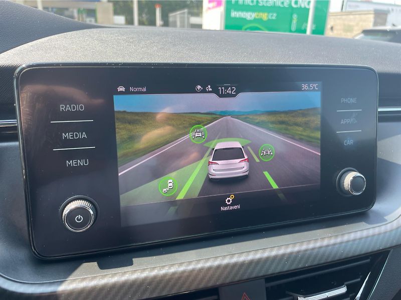 Škoda Scala 1.5 TSi DSG 7st. Monte Carlo - fotka 21 z 28