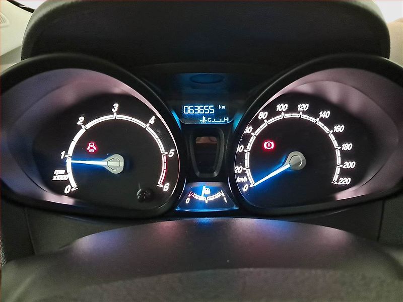Ford Tourneo Courier (2021) Trend 1.5 TDCI, 5Míst, ČR, DPH - fotka 11 z 16
