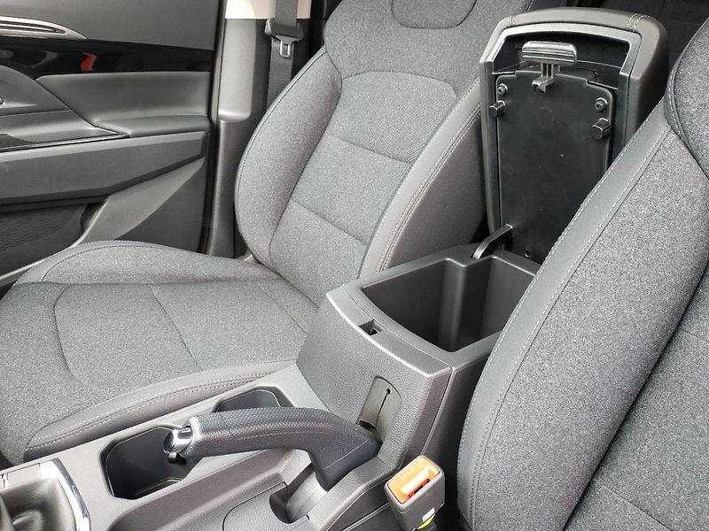KGM Korando 1.5T, SMART,2WD, MT, SKLADEM - fotka 34 z 36