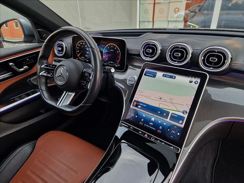 Mercedes-Benz Třídy C C300 AMG 4MATIC,ČR,1.Majitel - fotka 39 z 48
