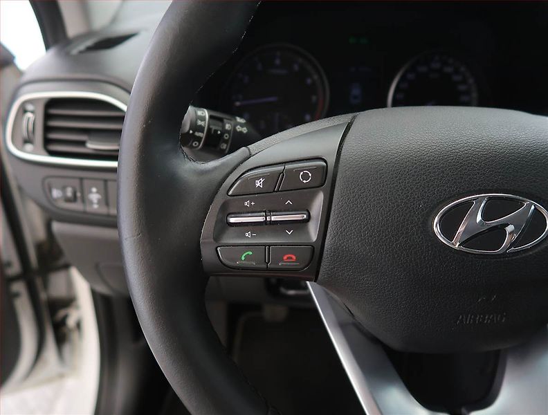 Hyundai i30 (2018) 1.4 T-GDI, Serv.kniha - fotka 15 z 18