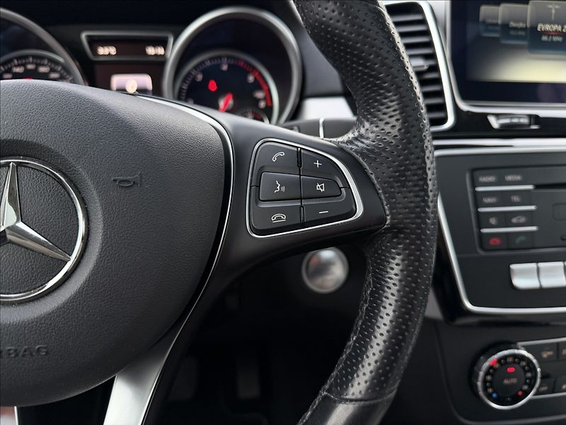 Mercedes-Benz GLE 350d Coupe 4Matic - fotka 14 z 31