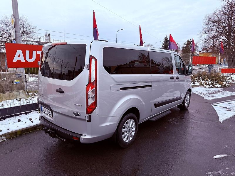 Ford Tourneo Custom 2.0 TDCi Trend, ČR, 1.Maj - fotka 6 z 24