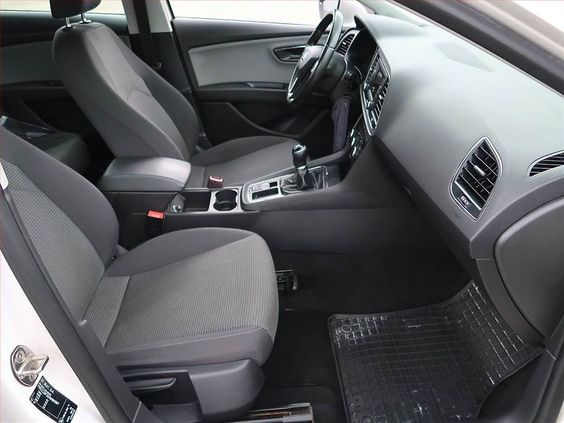Seat Leon (2019) Style 1.5 TGI CNG, Tempomat - fotka 9 z 17