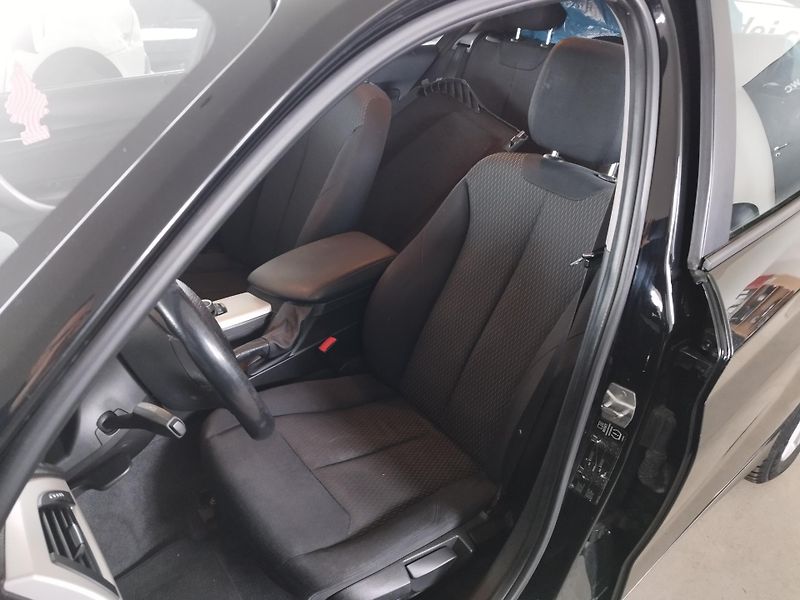 BMW Řada 1 (2014) 116I,75KW,KLIMA,ALU,SER.KN - fotka 19 z 30