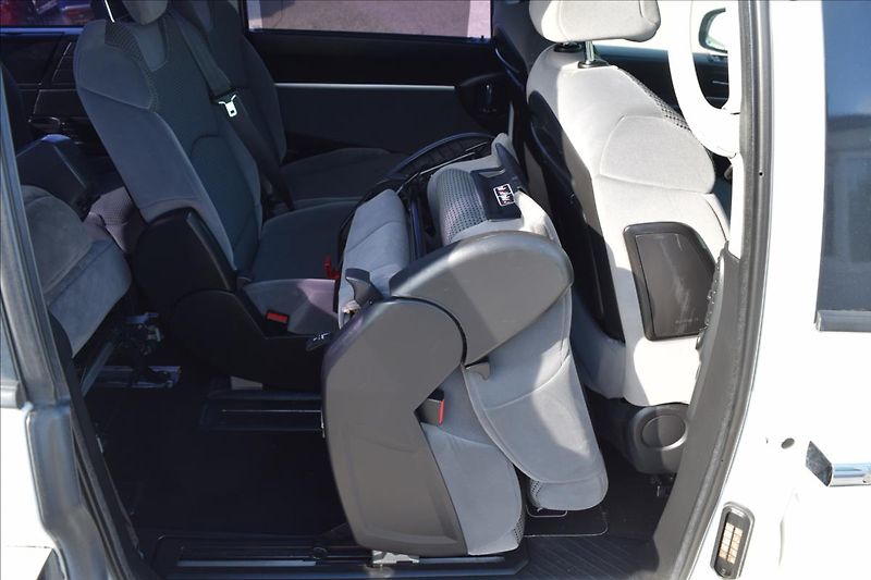 Peugeot 807 2,0 HDI 100KW 7MÍST PO STK - fotka 21 z 46