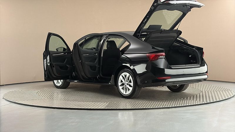 Škoda Octavia 2.0 TDI DSG Style - fotka 7 z 27