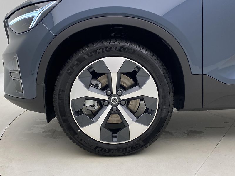 Volvo XC40 (2026) B3 AUT DARK ULTRA  - fotka 18 z 63