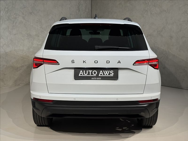 Škoda Karoq 2,0 TDi  DSG 4x4 Style Virtual - fotka 8 z 44