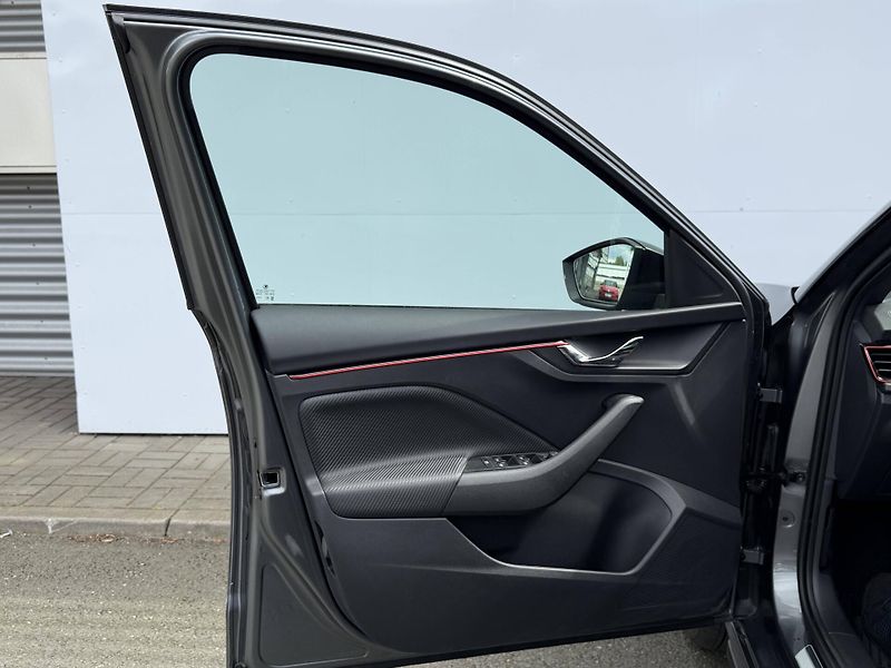 Škoda Kamiq (2026) Monte Carlo 7DSG 1,0TSI - fotka 17 z 22