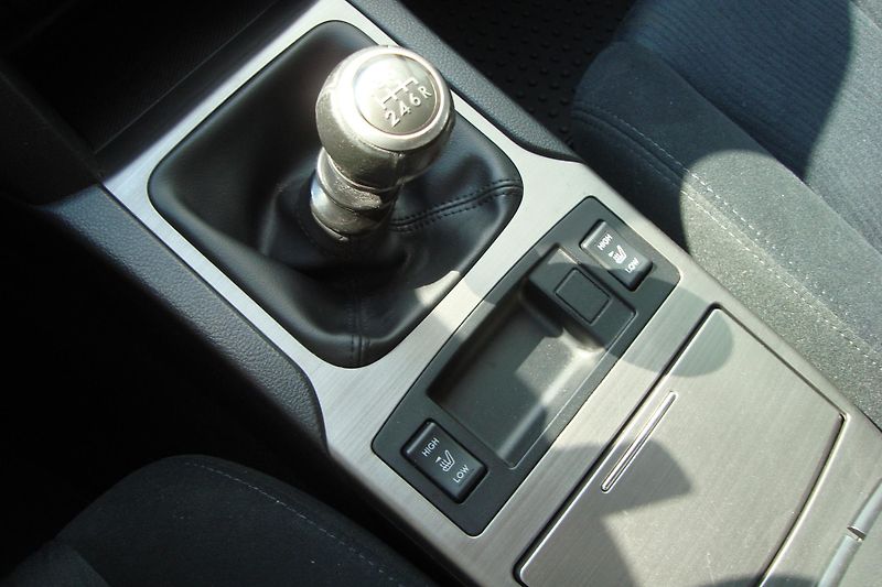 Subaru Outback (2011) 2.0 D,AWD,ČR, 2.Maj.Servis.Kn. - fotka 60 z 76