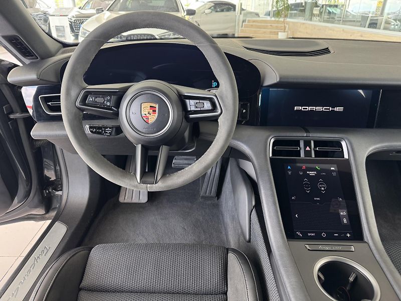 Porsche Taycan 4S Performance*Panorama*DPH - fotka 12 z 41