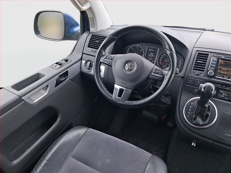 Volkswagen Multivan (2014) Highline 2.0 TDI 4Motion, ČR - fotka 7 z 20