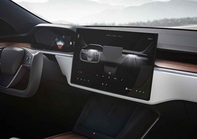 Nový showroom Tesly v Průhonicích