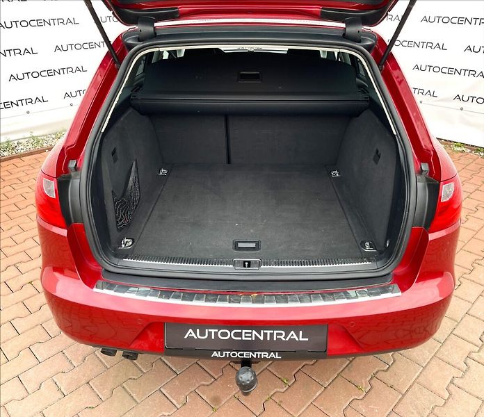 Seat Exeo 2,0 TDi,105kW,STK 6/28 - fotka 11 z 23