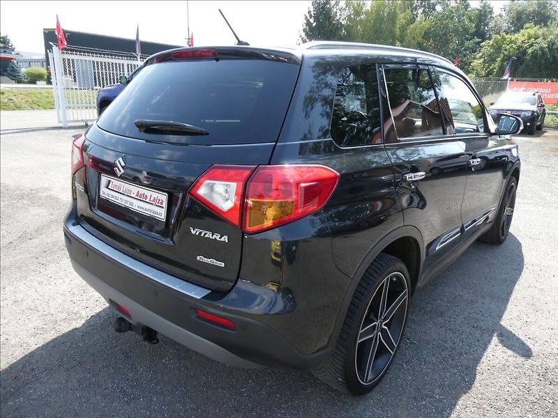 Suzuki Vitara 1,4 T 103kW 4x4 automat,závěs - fotka 9 z 49