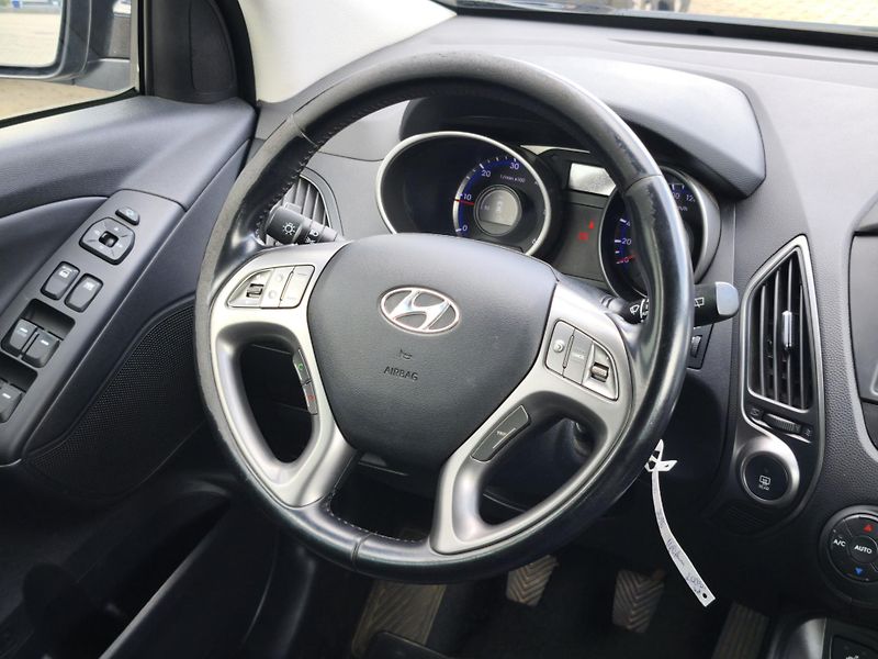 Hyundai ix35 2015 2.0 CRDi 135kW 4x4 - fotka 8 z 31