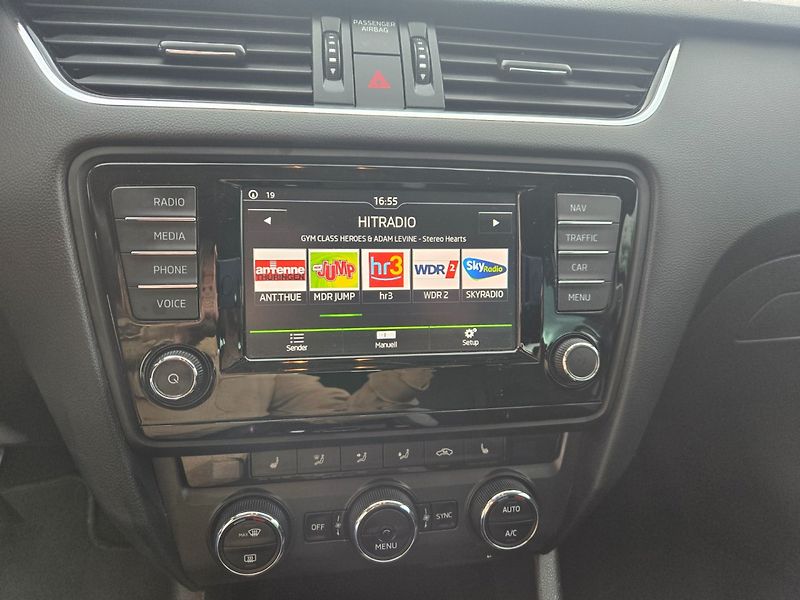Škoda Octavia (2016) 2.0 TDI JOY Navi,TOP - fotka 11 z 19