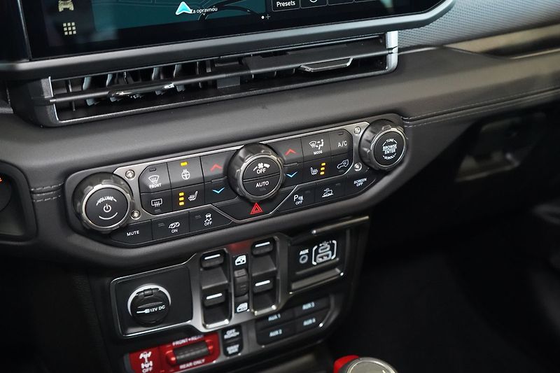 Jeep Wrangler (2026) - fotka 35 z 49