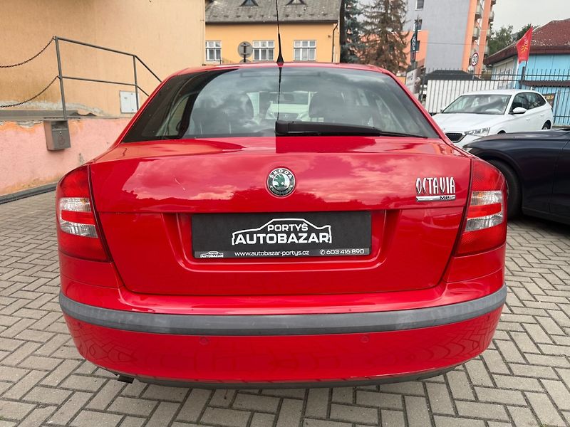 Škoda Octavia (2007) 1.6 MPI - fotka 3 z 14