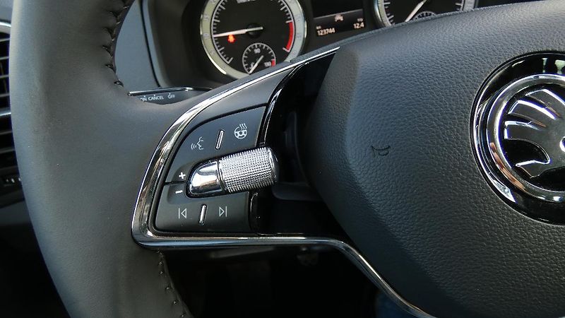 Škoda Karoq 2.0 TDI 110 kW Style - fotka 11 z 23