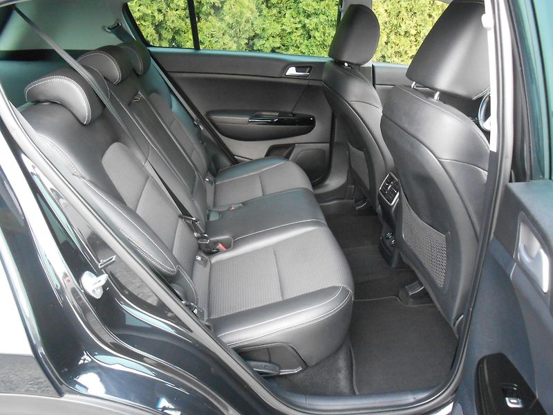 Kia Sportage (2021) AUTOMAT,BLACK EDITION.44tkm - fotka 22 z 43