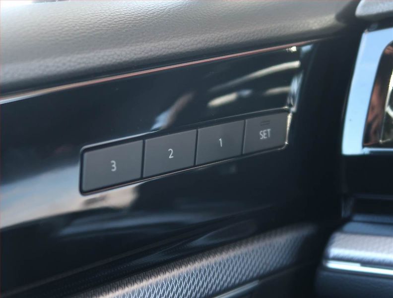 Volkswagen Touareg (2019) R-Line 3.0 TDI - fotka 23 z 27