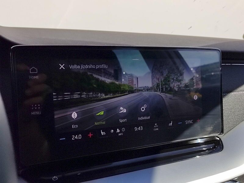 Škoda Octavia (2020) COMBI STYLE 2.0TDI 85kW 6°MP - fotka 19 z 38