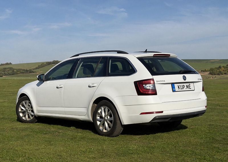 Škoda Octavia (2018) Octavia III - fotka 3 z 17
