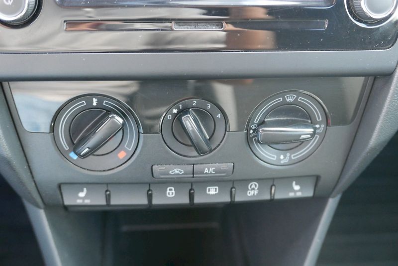 Škoda Rapid (2019) 1.0 TSI 70 kW M5° Ambition plu - fotka 9 z 21