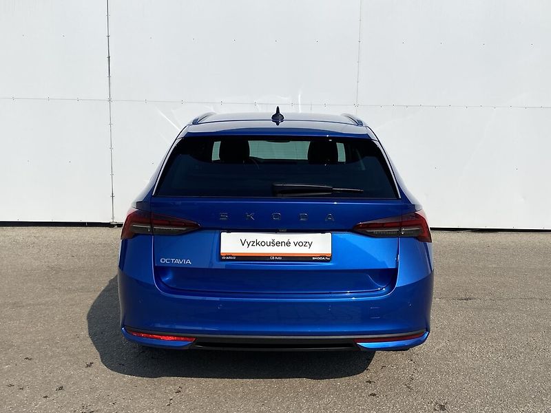 Škoda Octavia Combi 1,5 TSI Top Selection - fotka 6 z 29