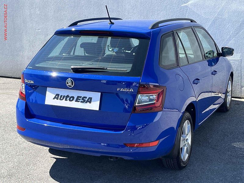 Škoda Fabia (2018) 1.0 TSi, ČR, Style - fotka 4 z 15