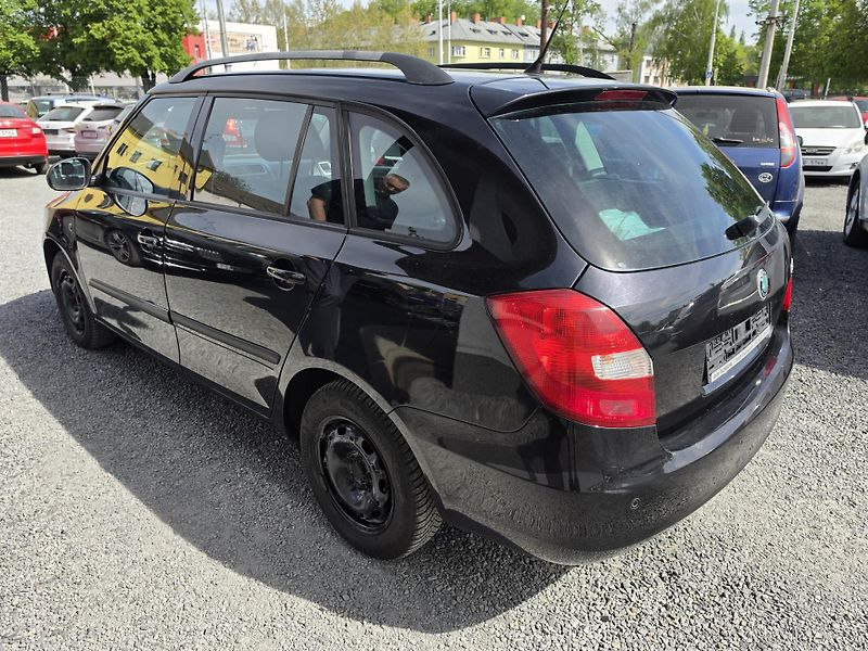 Škoda Fabia 1.4 TDI Parkovací senzory  - fotka 3 z 21