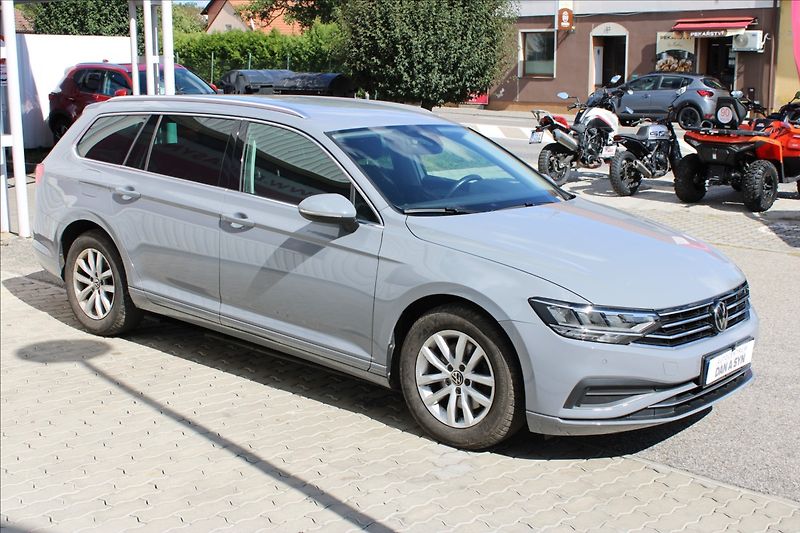 Volkswagen Passat 1,5 TSI DSG Business 1.maj. CZ - fotka 2 z 4