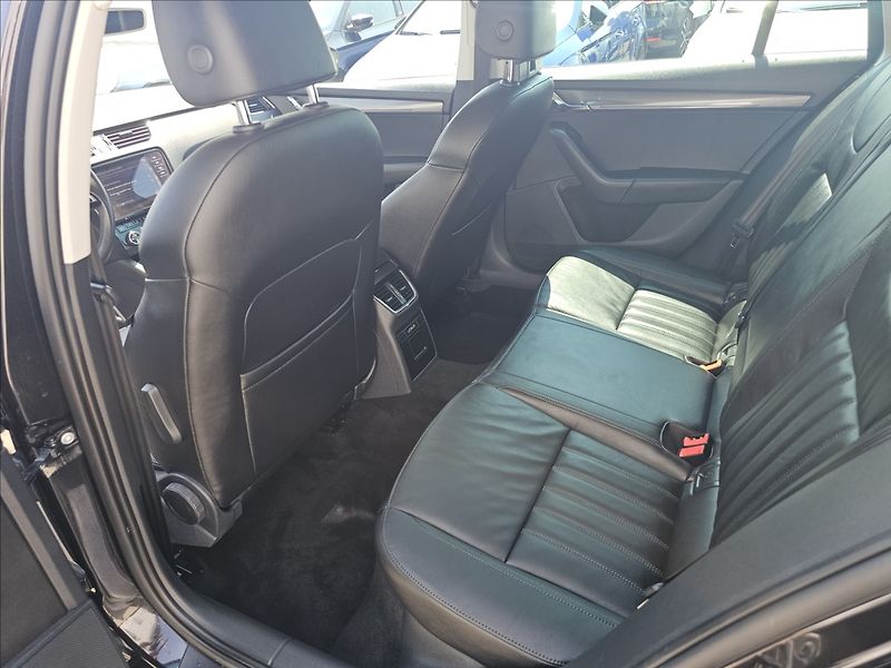 Škoda Octavia III 2,0TDi 110KW STYLE + - fotka 30 z 46