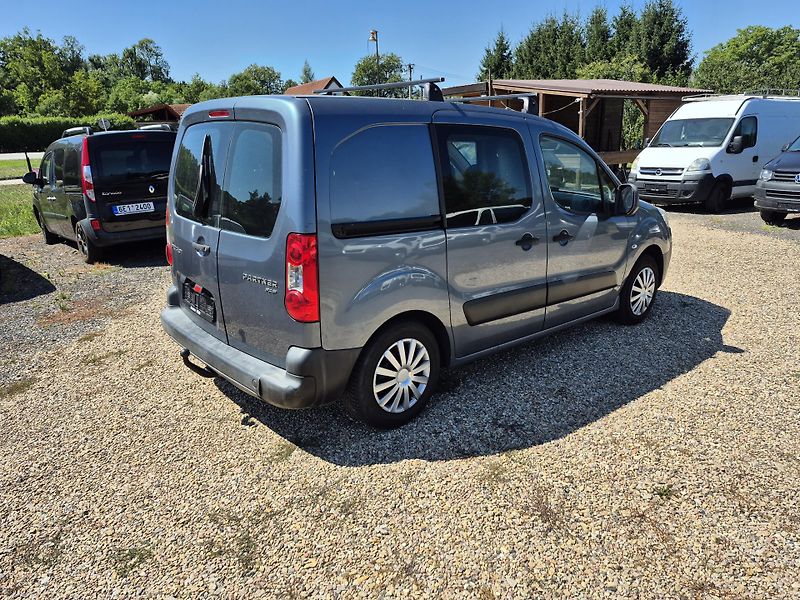 Peugeot Partner (2009) 1.6Hdi 3místa - fotka 12 z 24