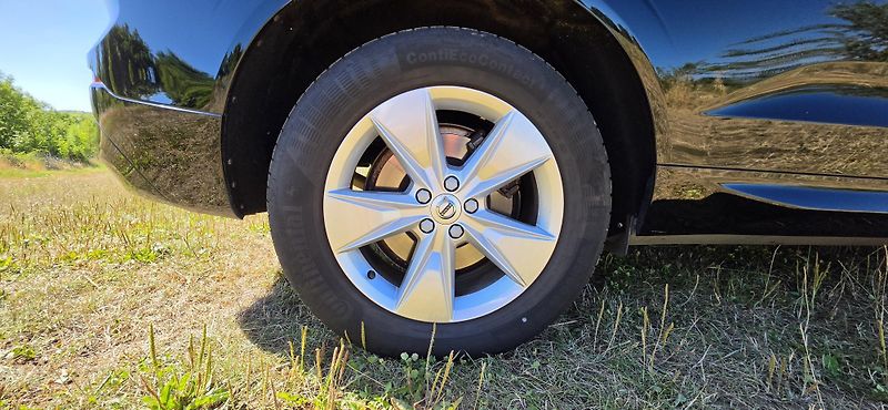 Volvo XC60 (2021) B4 AWD - fotka 7 z 30