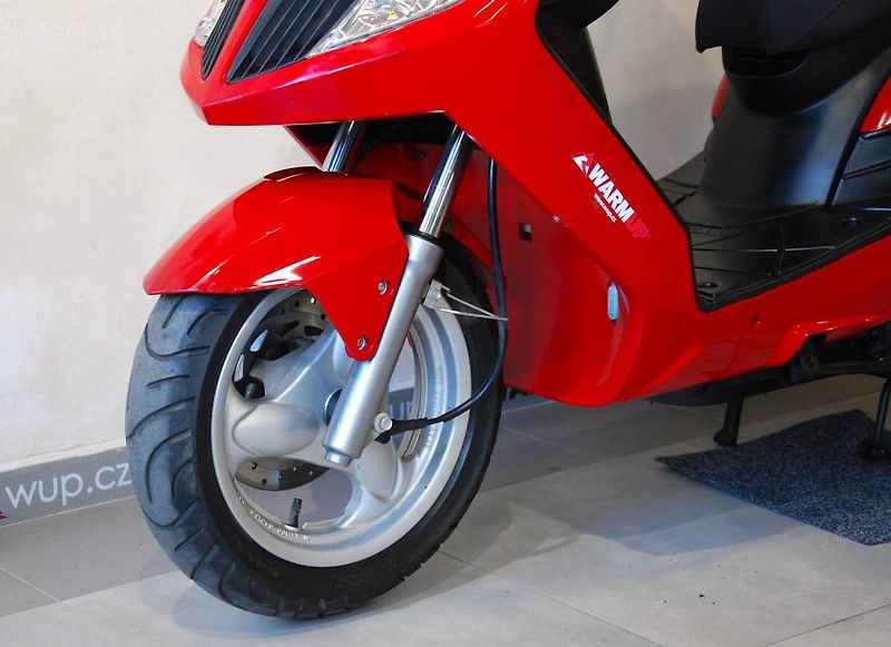 Kymco Yager GT 125 (2008) - fotka 16 z 20