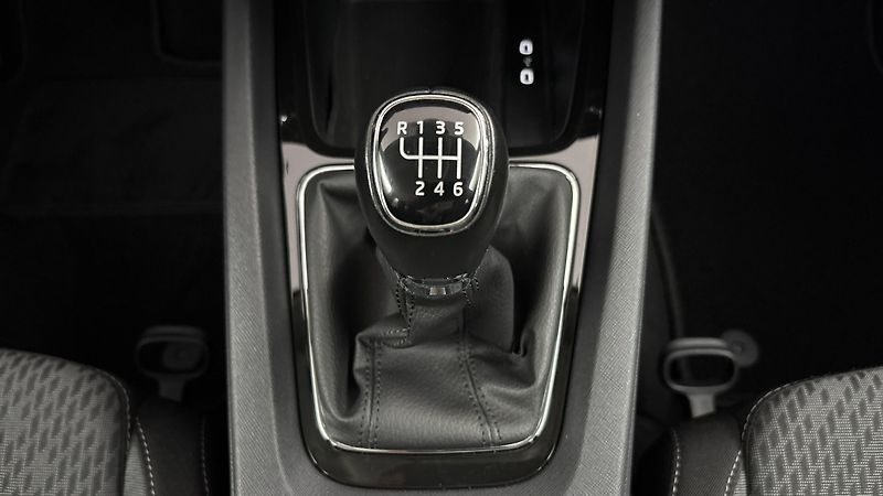 Škoda Octavia 1.5 TSI Style Combi - fotka 22 z 25