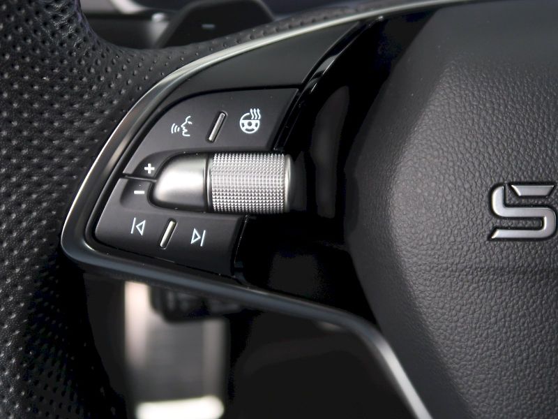 Škoda Octavia (2025) SPORTLINE 2.0TDI 110KW DSG NAV - fotka 19 z 40