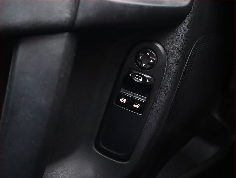 Citroën C3 (2011) 1.4 i, Tempomat - fotka 13 z 16