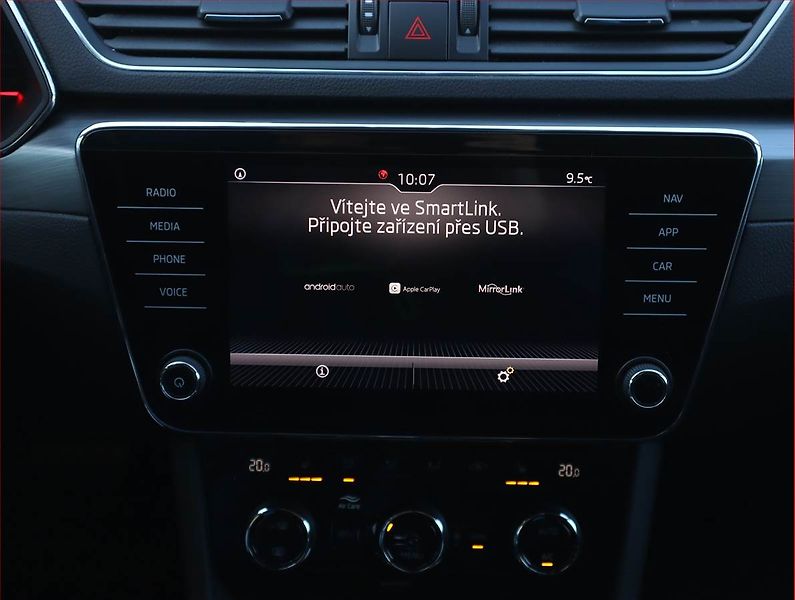 Škoda Superb (2019) 2.0 TDI, Automat, Serv.kniha - fotka 22 z 25