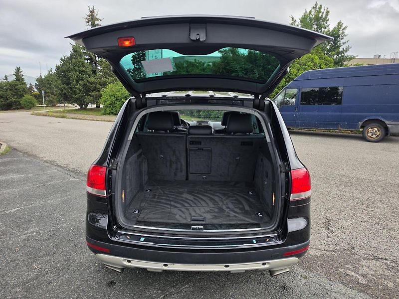 Volkswagen Touareg (2006) 3.0TDI 165Kw King Kong - fotka 22 z 26