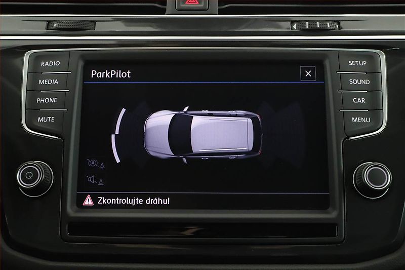Volkswagen Tiguan (2017) 1.4 TSI, Tempomat - fotka 14 z 18
