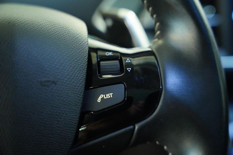 Peugeot 308 - fotka 17 z 27