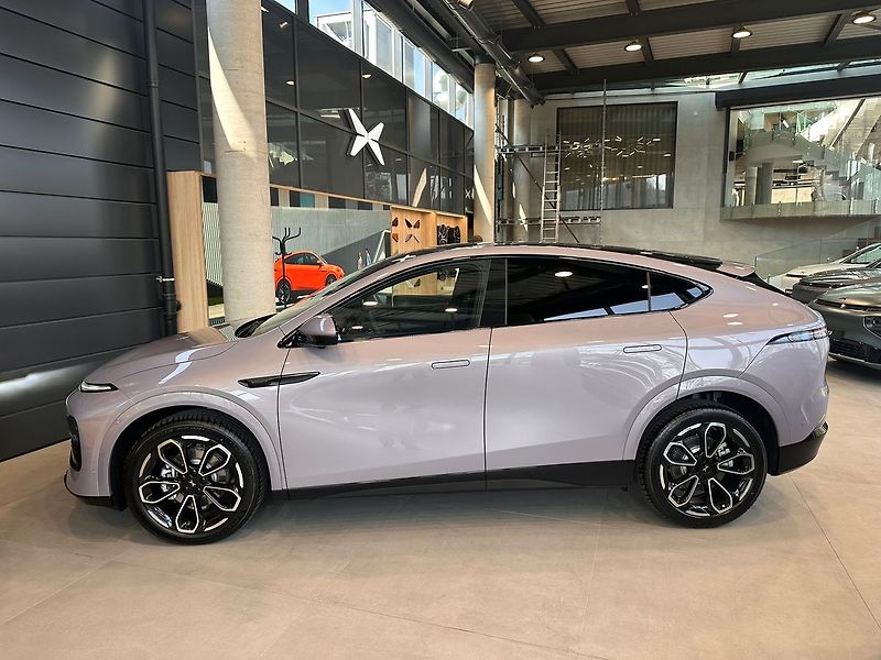 Xpeng G6 (2026) AWD Performance - 487 HP !!! - fotka 7 z 10